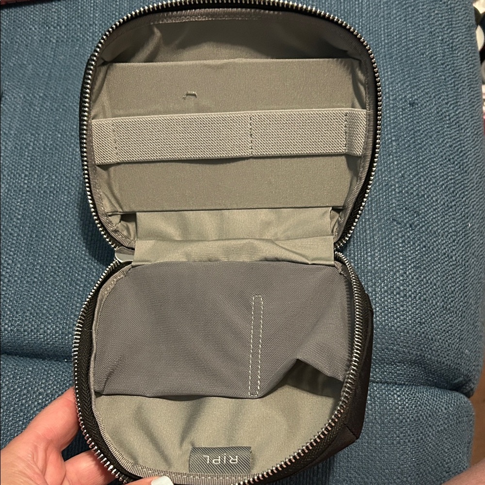 Google Black Accessory Pouch - Picture 2 of 2